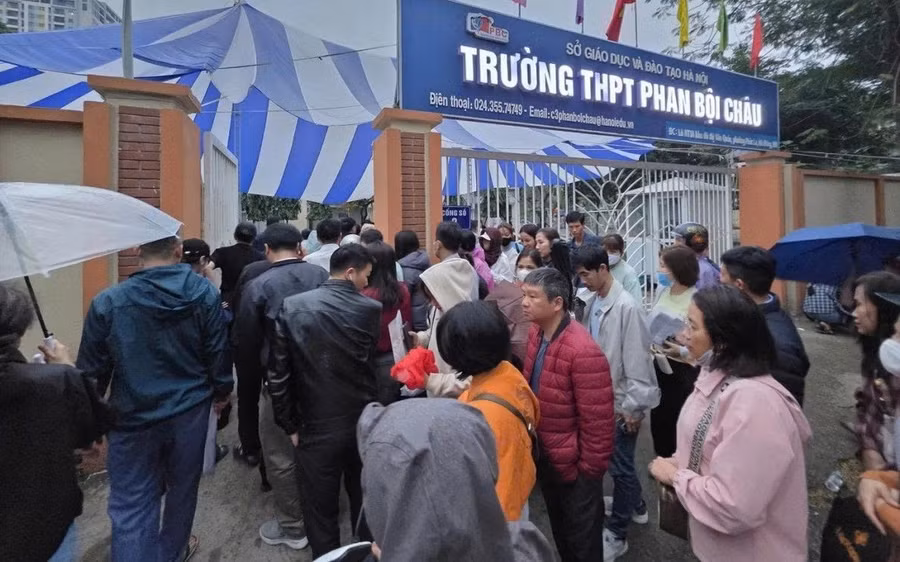 truong-tu-thu-phi-giu-cho-1.jpg