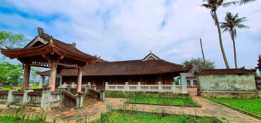 tien-si-phan-si-thuc-3.jpg