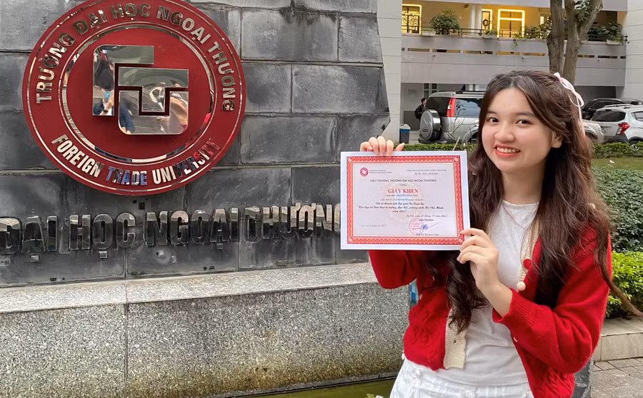 Nguyễn Minh Anh - sinh viên Trường Đại học Ngoại thương. Ảnh: NVCC