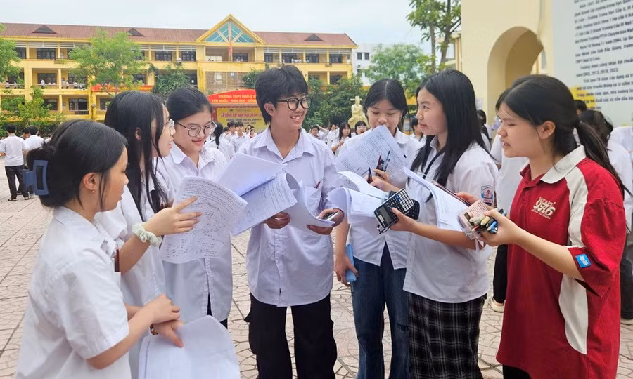 bo-xet-to-hop-c00-khoi-nganh-nhan-van-xa-hoi2.jpg