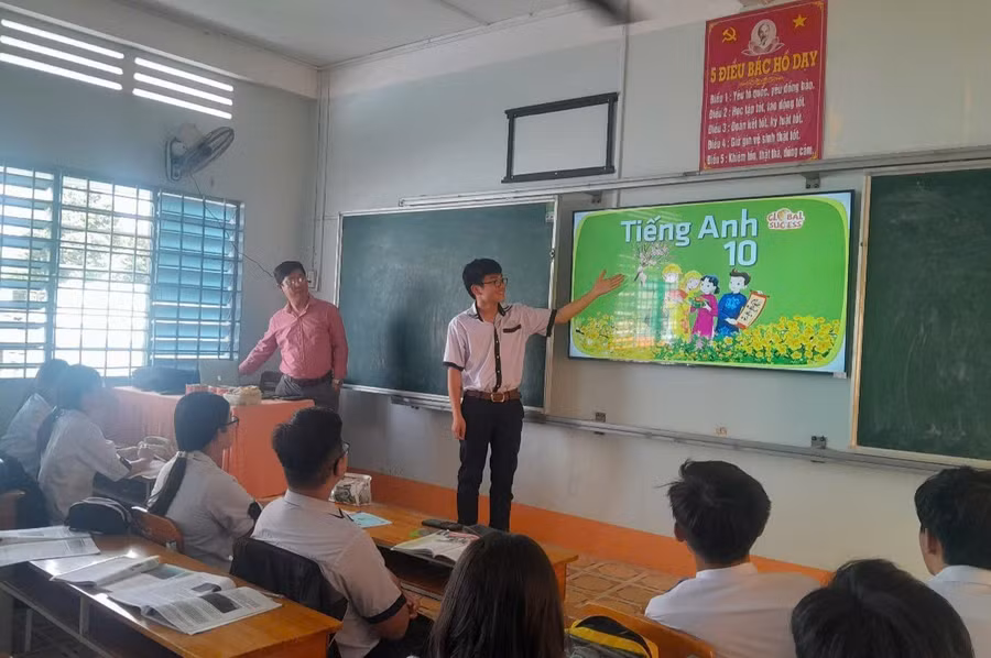tu-chinh-sach-den-hanh-dong-1.jpg