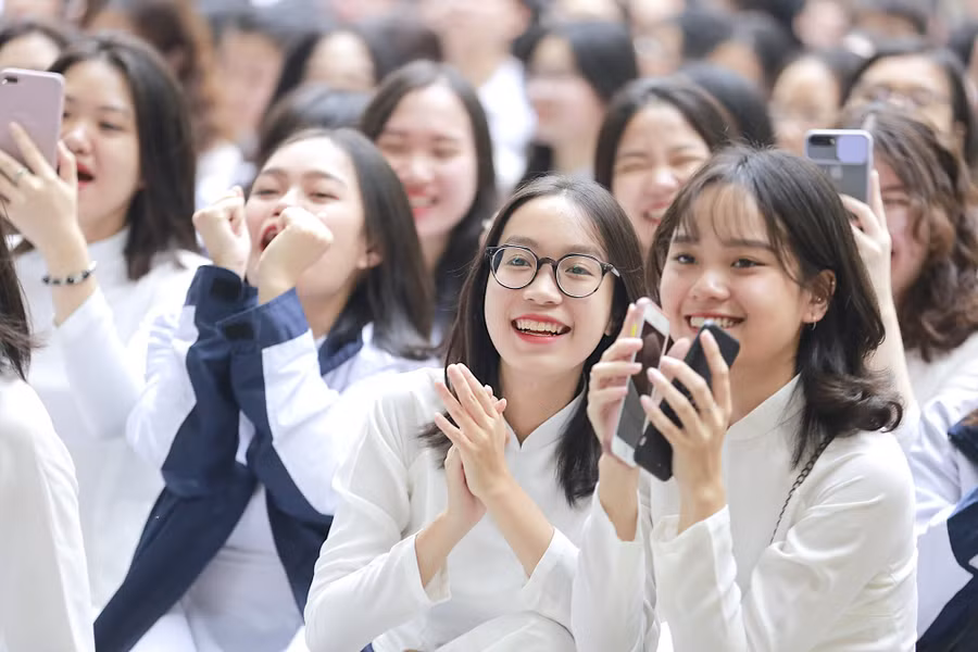 giao-duc-viet-nam-truoc-yeu-cau-but-pha2.jpg