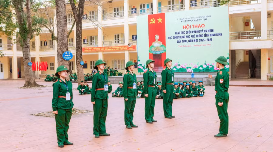 Học sinh Ninh Bình tham gia Hội thao Giáo dục quốc phòng và an ninh năm học 2025 – 2026. Ảnh: NTCC