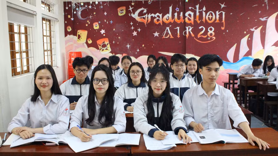 nu-sinh-chuyen-anh-dat-diem-sat-tuyet-doi-1.jpg