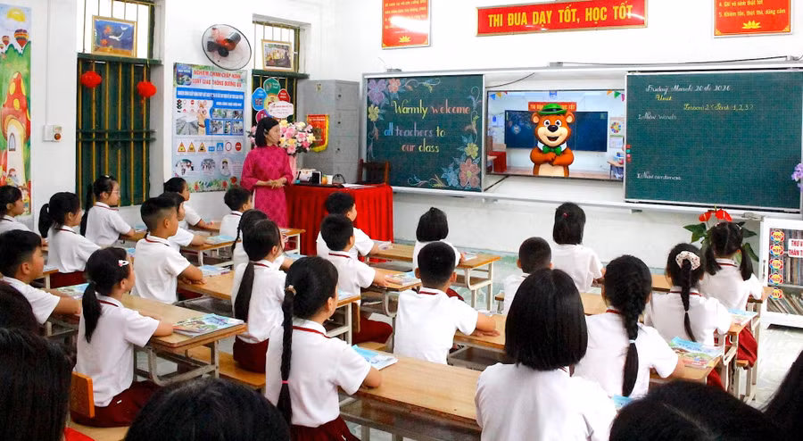 Ứng dụng công nghệ trí tuệ nhân tạo (AI) vào dạy học giúp học sinh hứng thú hơn.
