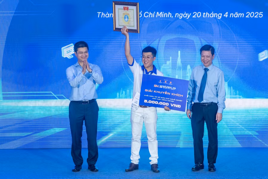 ap-luc-phai-thay-doi-2.jpg