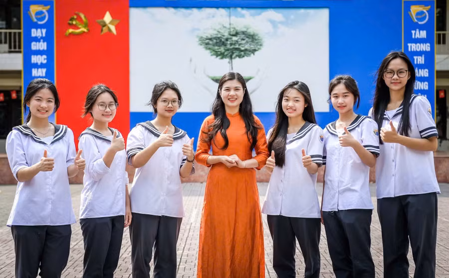 co-giao-9x-va-khat-vong-giao-duc-so-1.jpg