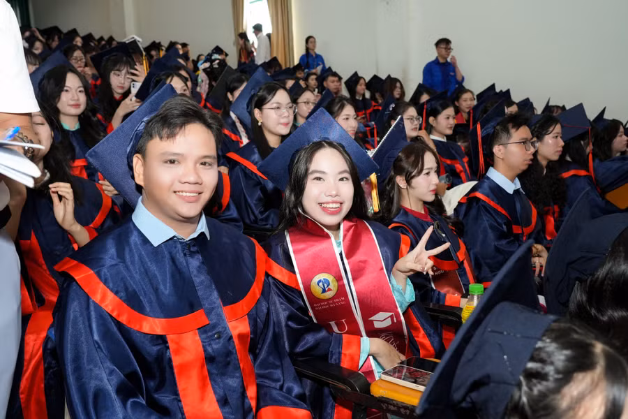 Tân cử nhân Trường Đại học Sư phạm - Đại học Đà Nẵng.
