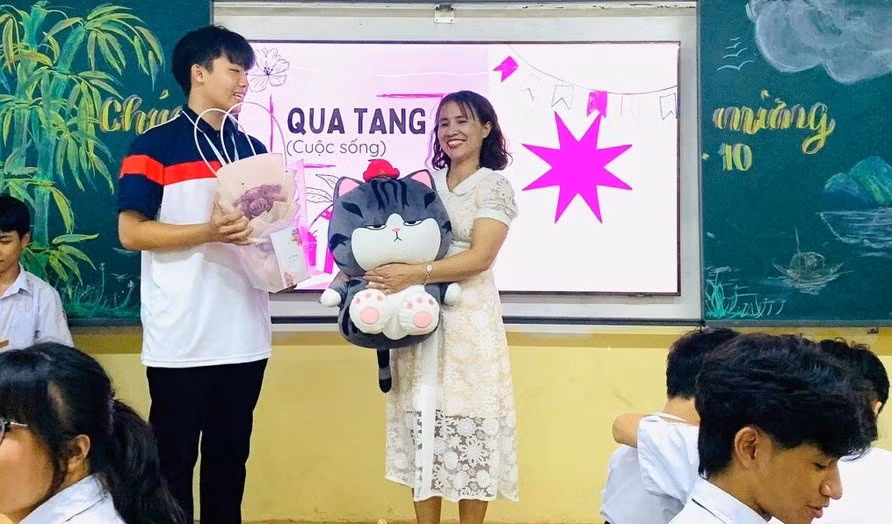 cam-hung-stem-tu-lop-hoc-ngoai-thanh-2.jpg