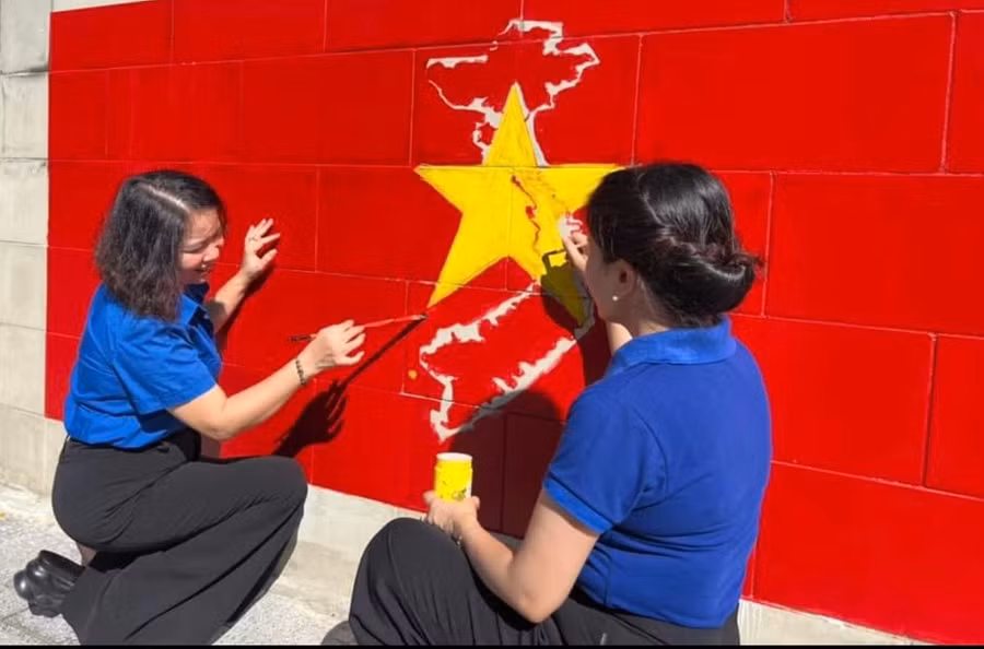 niem vui tu nhung ngoi truong moi3.jpg