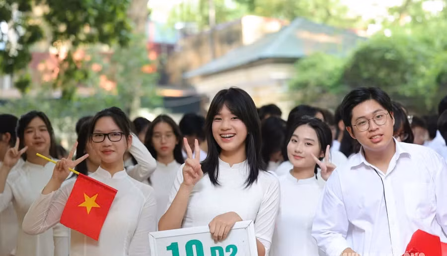 Học sinh Trường THPT Yên Hòa (Hà Nội) trong lễ khai giảng năm học 2024 - 2025. Ảnh minh họa: INT