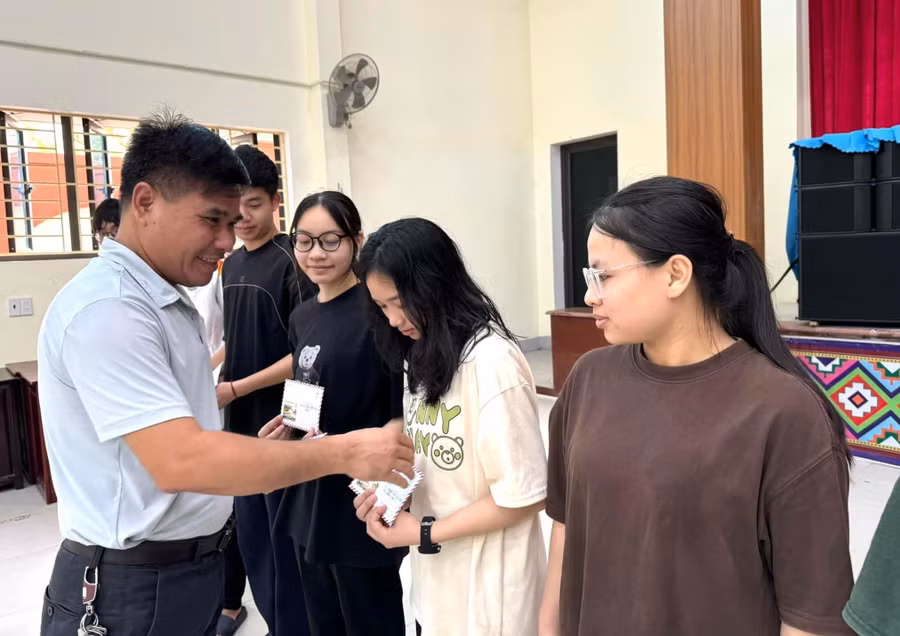 truong noi tru len ke hoach on luyen som2.jpg