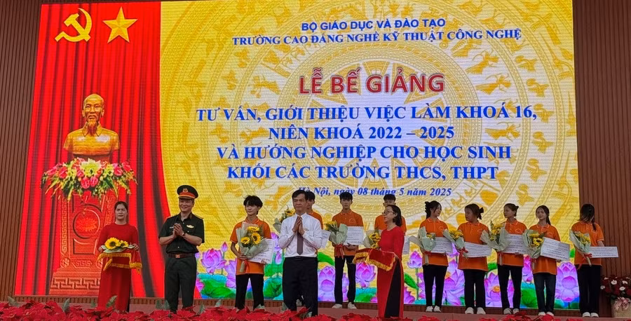 truong-cao-dang-nghe-1.jpg