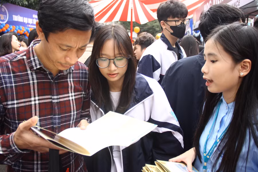 dang ky nguyen vong xet tuyen (1).JPG