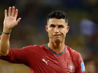 Ronaldo lần đầu trắng tay tại Gala bóng đá Bồ Đào Nha.