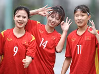 Tuyển nữ Việt Nam bỏ xa Thái Lan trên bảng xếp hạng FIFA
