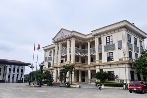 Trường THPT Nghĩa Trụ được xây dựng tại xã Nghĩa Trụ, tỉnh Hưng Yên.