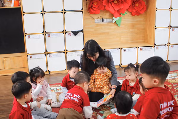 Trường Mầm non Thiên Đức (phường Phố Hiến, tỉnh Hưng Yên) đang triển khai chương trình tiếng Anh theo tiêu chuẩn Châu Âu. Ảnh: Đinh Chiến