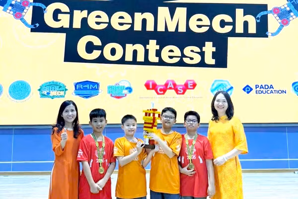 Đội STEM của Trường TH&THCS Hưng Yên tại World GreenMech Contest 2026 tổ chức ở Thái Lan.