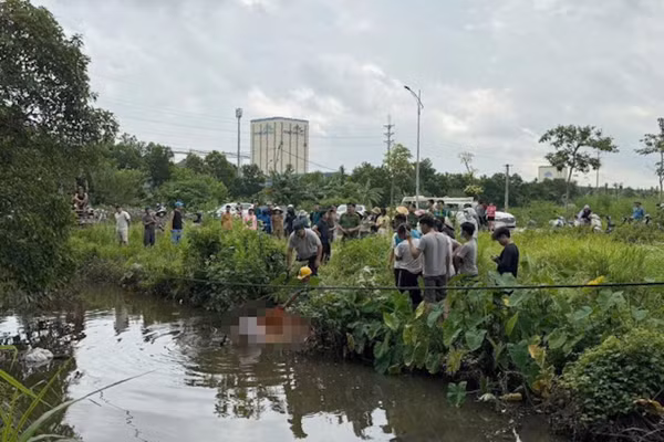 Khu vực người dân nhìn thấy thi thể cháu N.M.K.