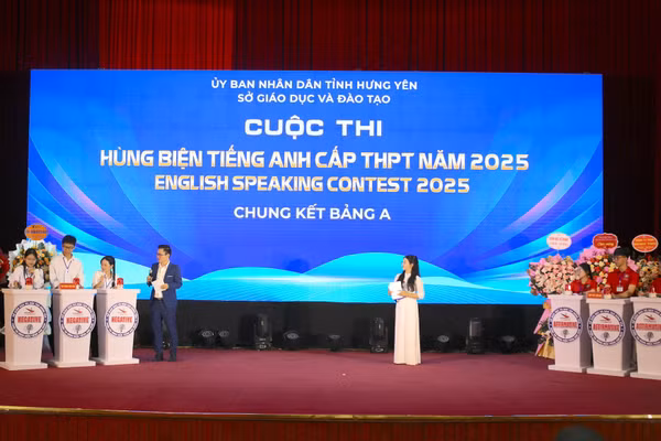 Vòng bảng cuộc thi Hùng biện bằng tiếng Anh cấp THPT năm 2025, tại Hưng Yên diễn ra trong 2 ngày (25-26/10).