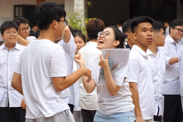 Hưng Yên có 286 bài thi môn Toán đạt điểm 10, đứng thứ 5 trong top 10 tỉnh có nhiều điểm 10 nhất cả nước.