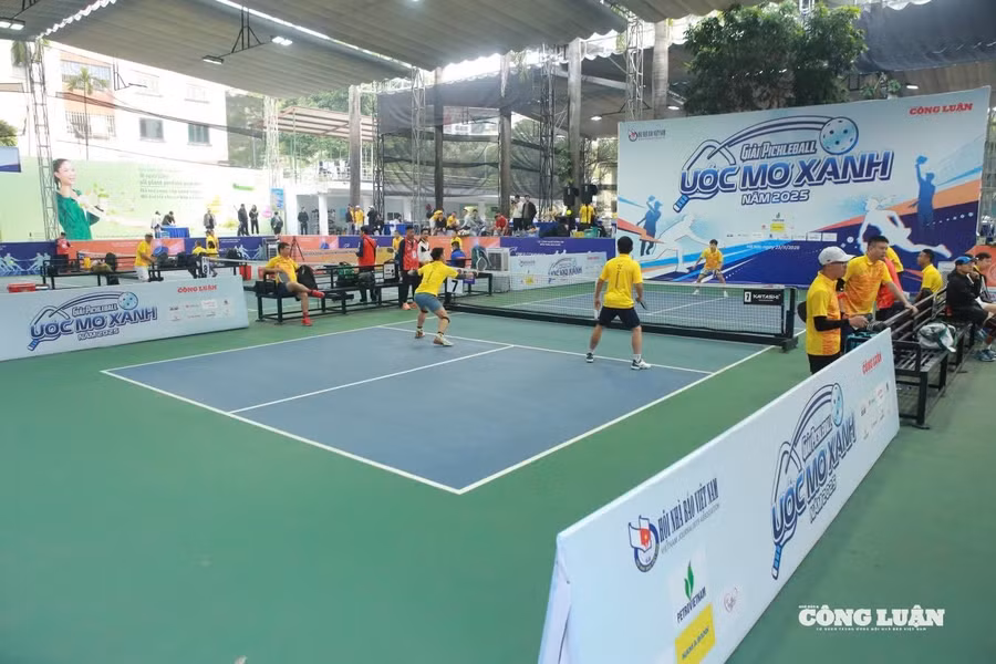 Ngay sau lễ khai mạc, các nội dung tranh tài chính thức đã bắt đầu, hứa hẹn một mùa giải sôi động, giàu cảm hứng và đậm tính nhân văn.