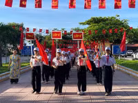 Học sinh Quảng Trị tựu trường.