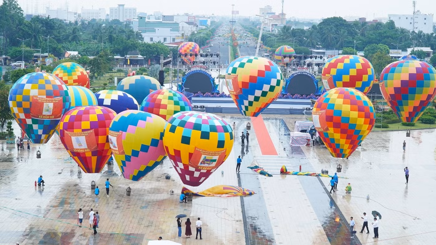 Quảng trường Hùng Vương - nơi diễn ra ngày hội Khinh khí cầu ở Cà Mau.