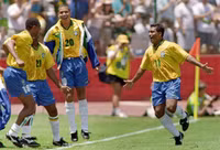 ronaldo-de-lima-elle-man-11.jpg
