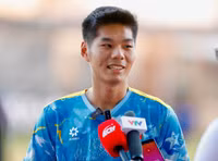 trung-ve-u22-viet-nam-khong-ngai-thai-lan-san-sang-chien-den-cung-599152297-708777365346342-7044721229299983327-n-1-1765884853-46-width740height547.jpg