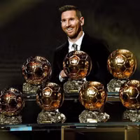 messi-qua-bong-vang-4-781.jpg