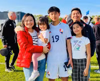 pham-anh-khoi-4.jpg