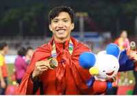 doan-van-hau-nong-tren-bao-ha-lan-heerenveen-vo-cung-tu-hao.jpg