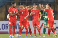 video-bong-da-dt-viet-nam-bangladesh-tan-cong-tung-bung-dau-an-hoang-hen-xuan-son-z7661166688984-f7c8b89fc52fa632545f28cf1b387fb8-2-1774533962-639-width740height489.jpg