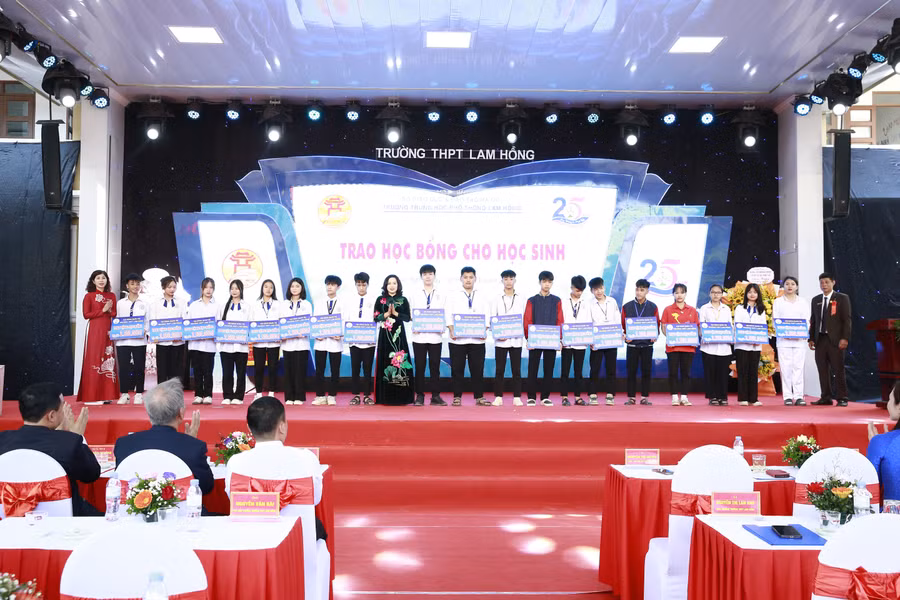 lam-hong-8.jpg