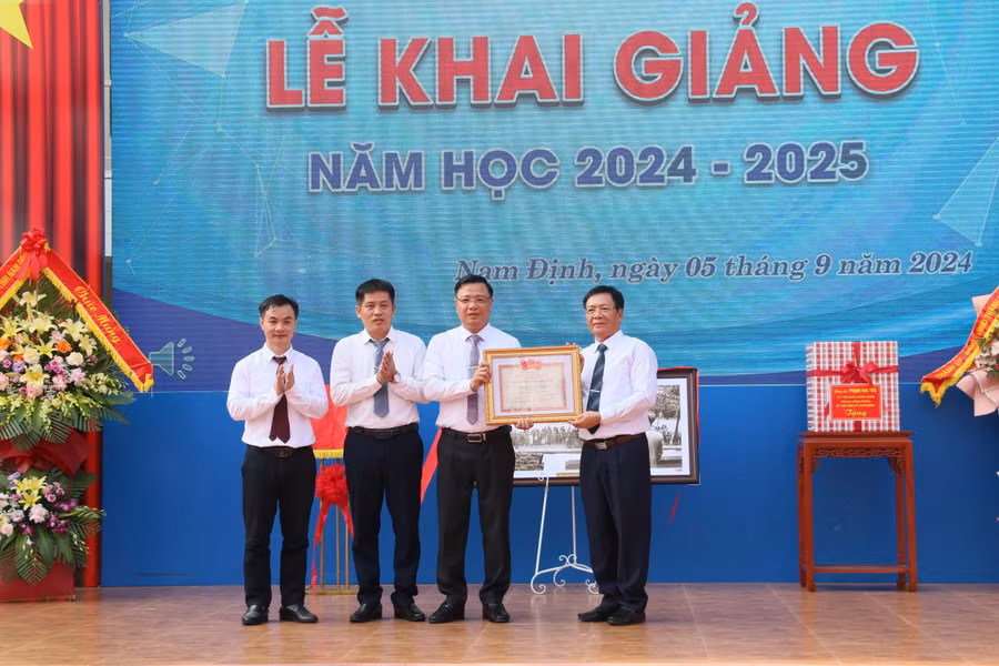 nam dinh 6.jpg