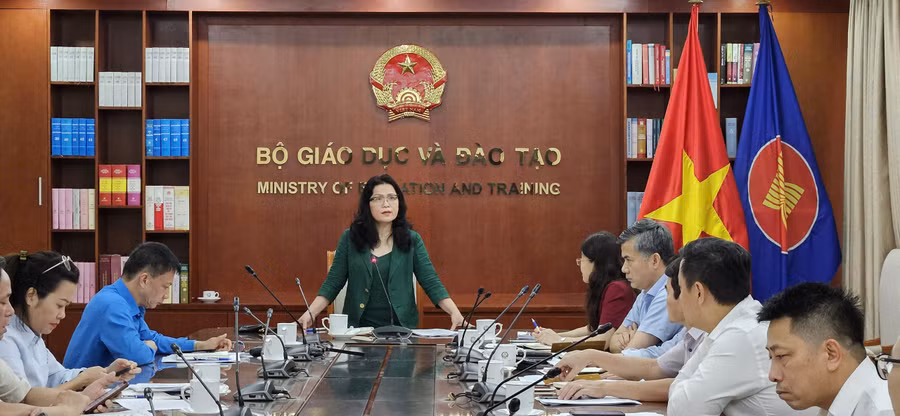 Thứ trưởng Nguyễn Thị Kim Chi chủ trì cuộc họp về chuẩn bị kế hoạch các hoạt động chào mừng 80 năm truyền thống ngành Giáo dục chiều 16/9.