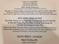 Beckham thích thú dùng đũa ăn món Việt Nam ảnh 5