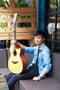 Chàng trai 16 tuổi, đàn hay, cực giống thần đồng guitar Hàn Quốc Sungha Jung ảnh 11 9X Hà thành học giỏi đàn hay bản sao hoàn hảo của Sungha Jung