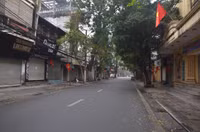 Hà Nội sáng mồng Một Tết: Quen mà lạ! ảnh 4