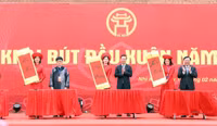 Hình ảnh Chủ tịch nước dâng hương, khai bút đầu Xuân năm 2024