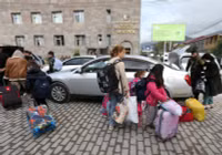 Chùm ảnh người Armenia ở Karabakh ồ ạt di cư