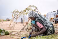 Chùm ảnh phụ nữ Sudan hết hy vọng trong trại tị nạn ở Chad