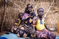 Chùm ảnh phụ nữ Sudan hết hy vọng trong trại tị nạn ở Chad