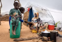 Chùm ảnh phụ nữ Sudan hết hy vọng trong trại tị nạn ở Chad
