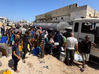 Hình ảnh trẻ em Palestine vật vã trong đói khát