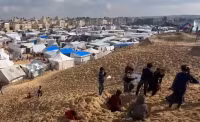 Hình ảnh những cánh diều trên bầu trời Gaza
