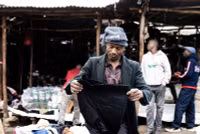 Chùm ảnh chợ quần áo cũ khổng lồ ở Kenya