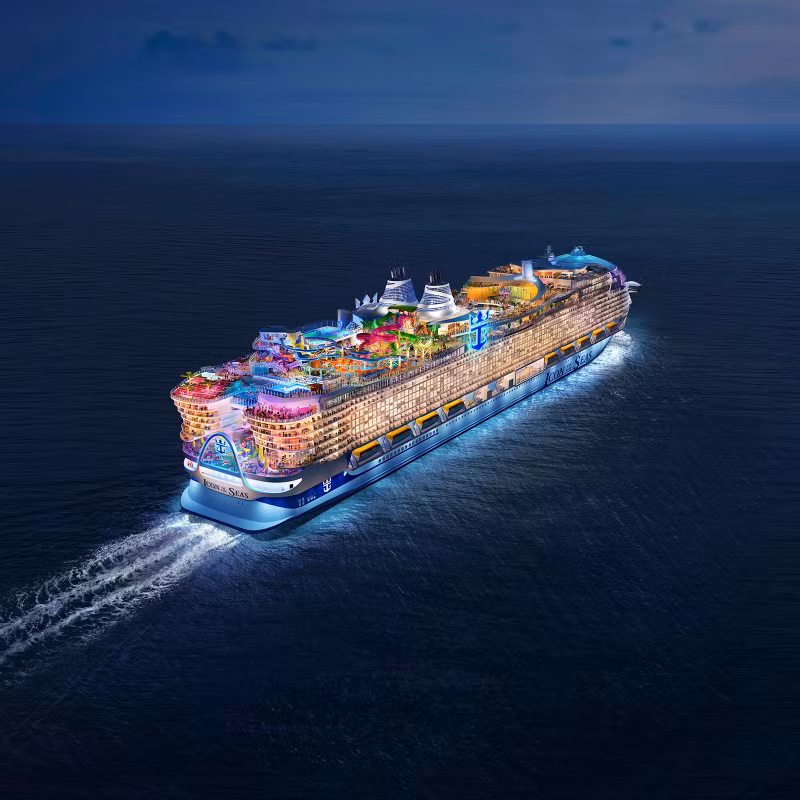 Tàu Icon of the Seas sẽ như thế này khi ra mắt. Nó có chiều dài 365 mét, nặng khoảng 250.800 tấn. Chùm ảnh vẻ sang trọng của siêu du thuyền khủng nhất thế giới